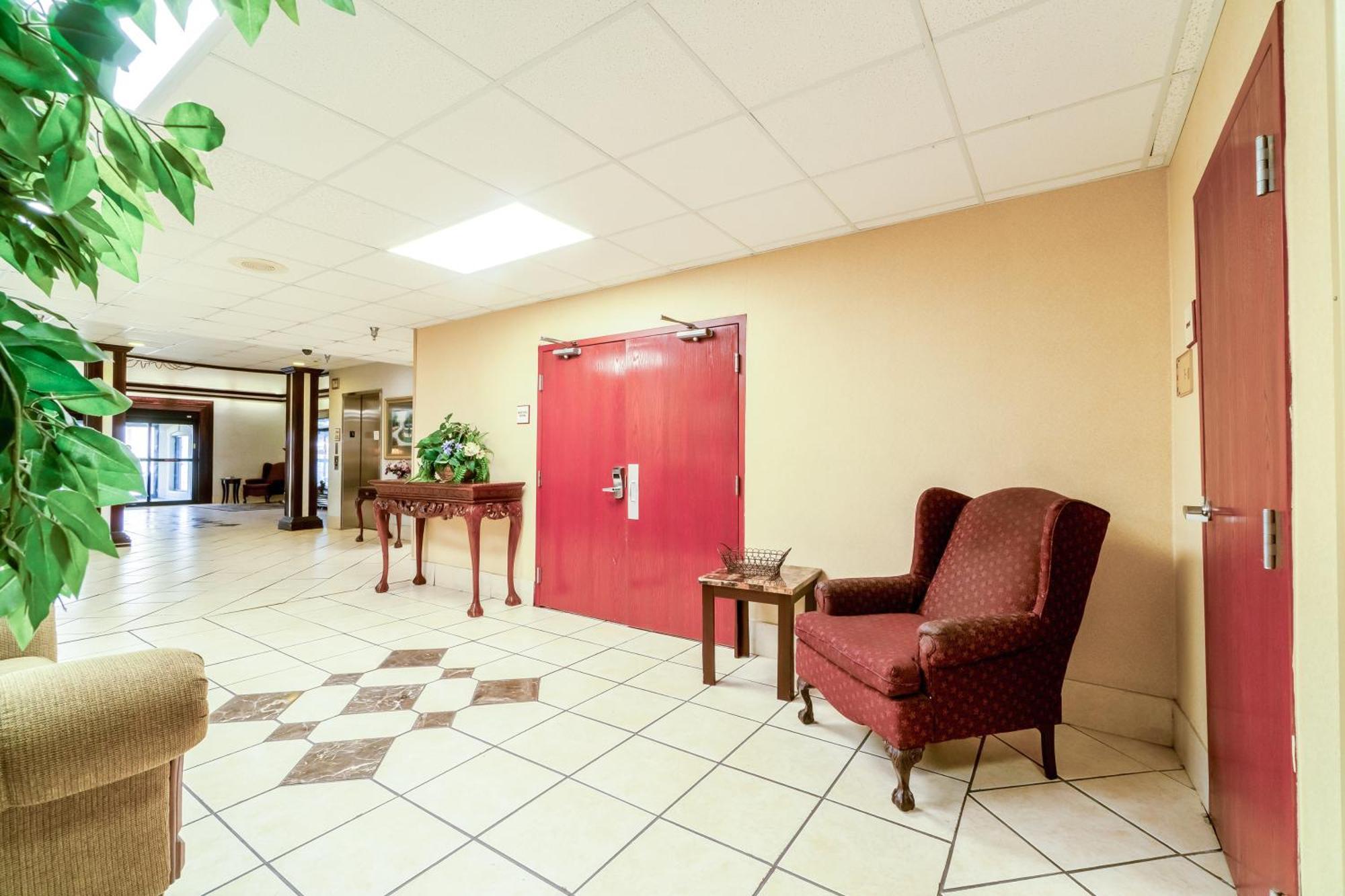 Ark By Oyo I-555 Hotel Jonesboro